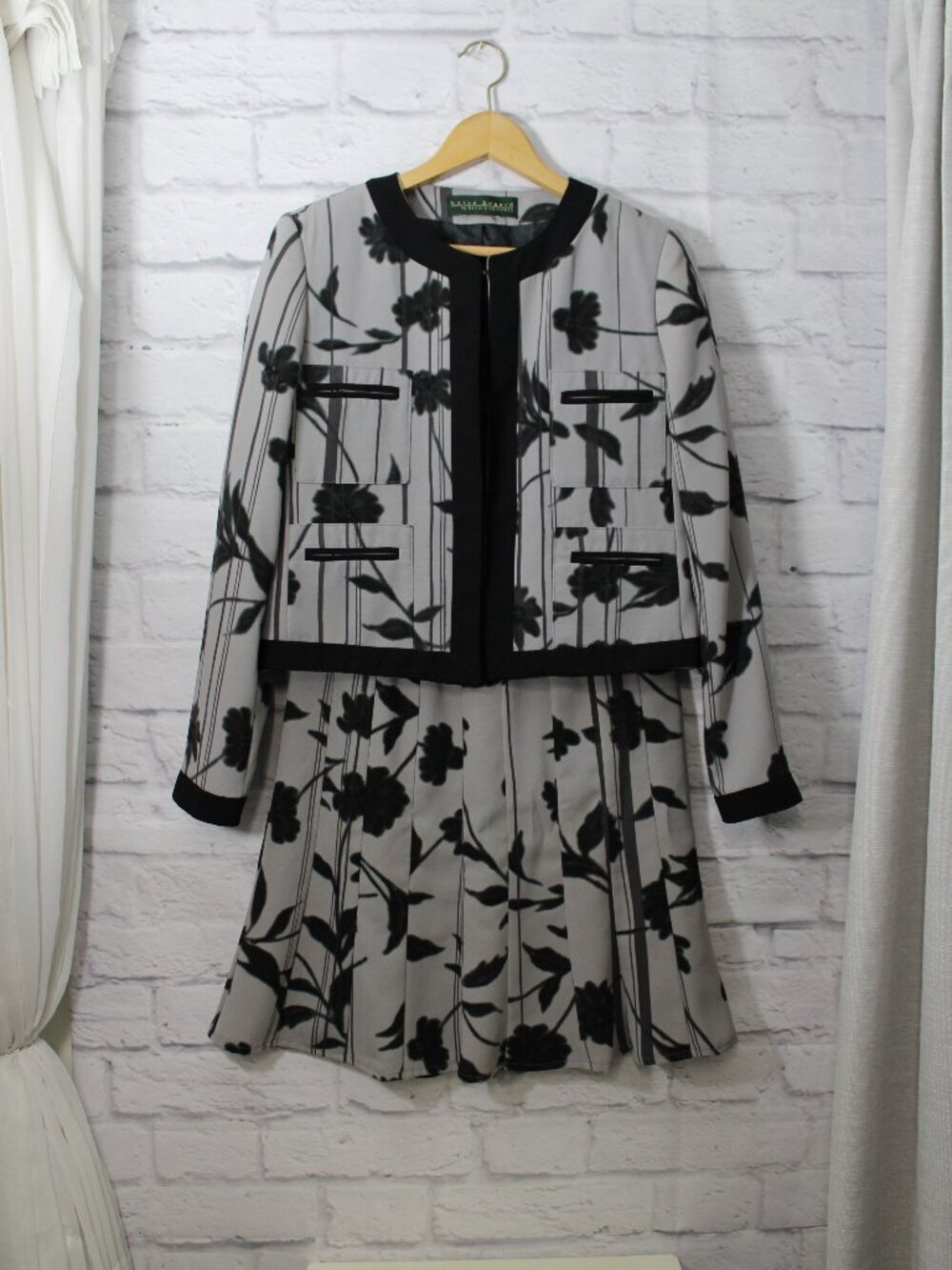 Harve Benard 6 Petite Neutral Floral 2 Piece Suit Set Office Career Preppy Fall